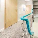 Six Suites, Old Town 4*