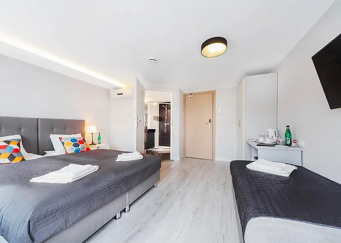 Six Suites, Old Town Apartmanhotel 4*