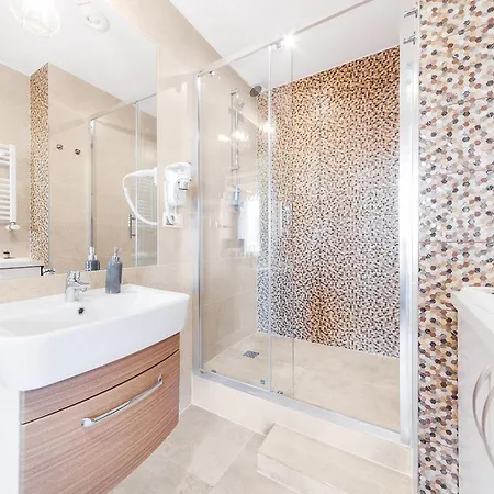 Apartmanhotel Six Suites, Old Town 4*