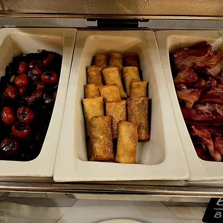 Apart-hotel Six Suites, Old Town 4*