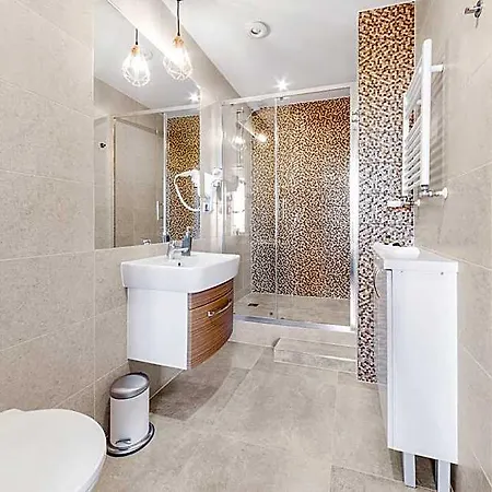アパートホテル Six Suites, Old Town