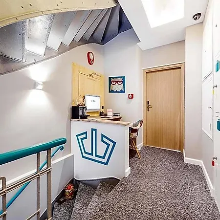 Six Suites, Old Town
