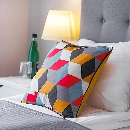 Six Suites, Old Town アパートホテル 4*