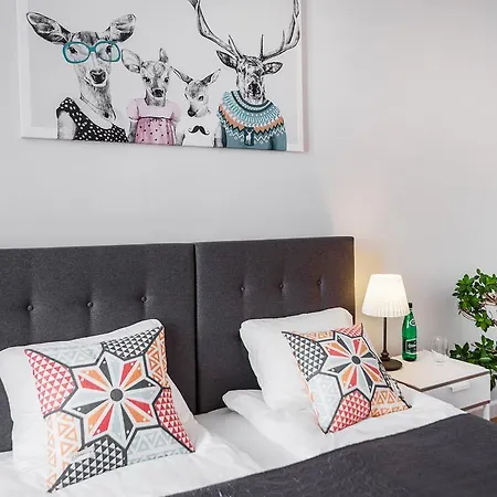 Apartmanhotel Six Suites, Old Town 3*