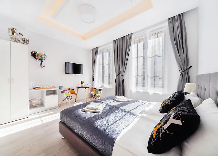 Six Suites, Old Town 4* גדנסק